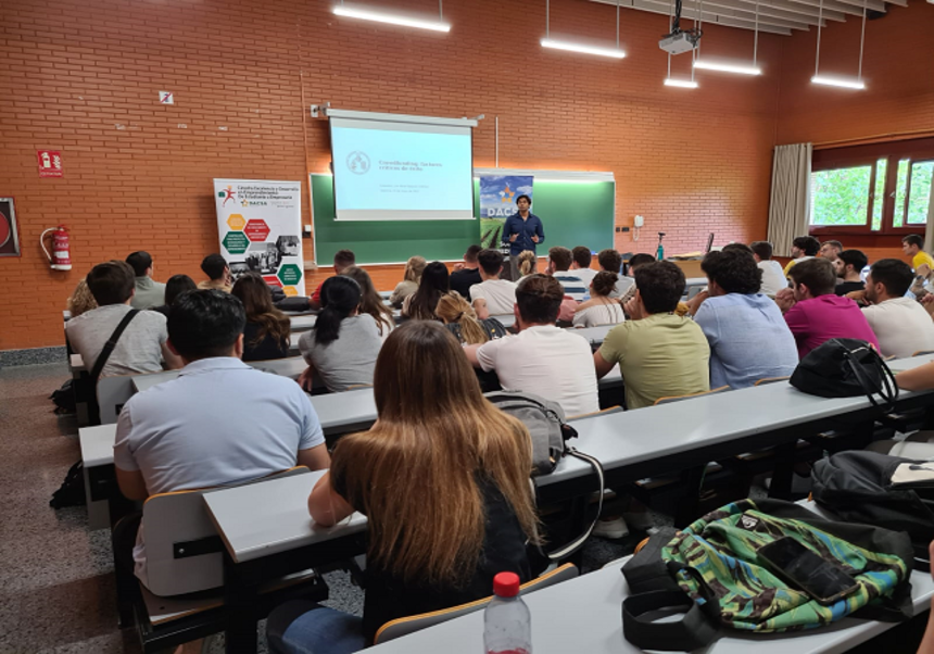Conferencia de Luis René Vásquez Ordóñez